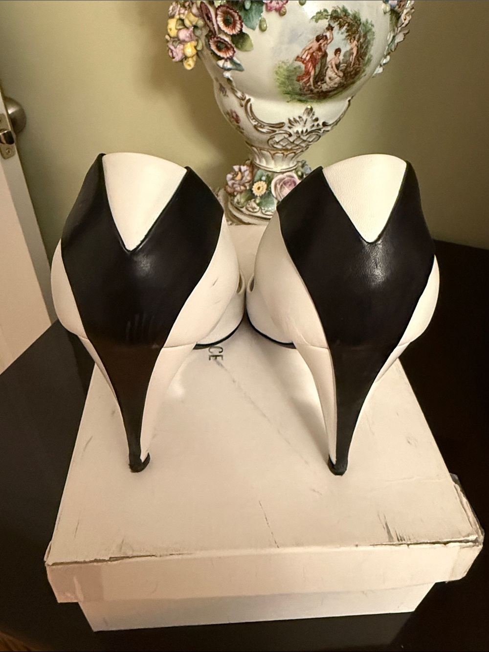 Versace Vintage Classic Two-Tone Black & White Women's Pointed Toe V Heel